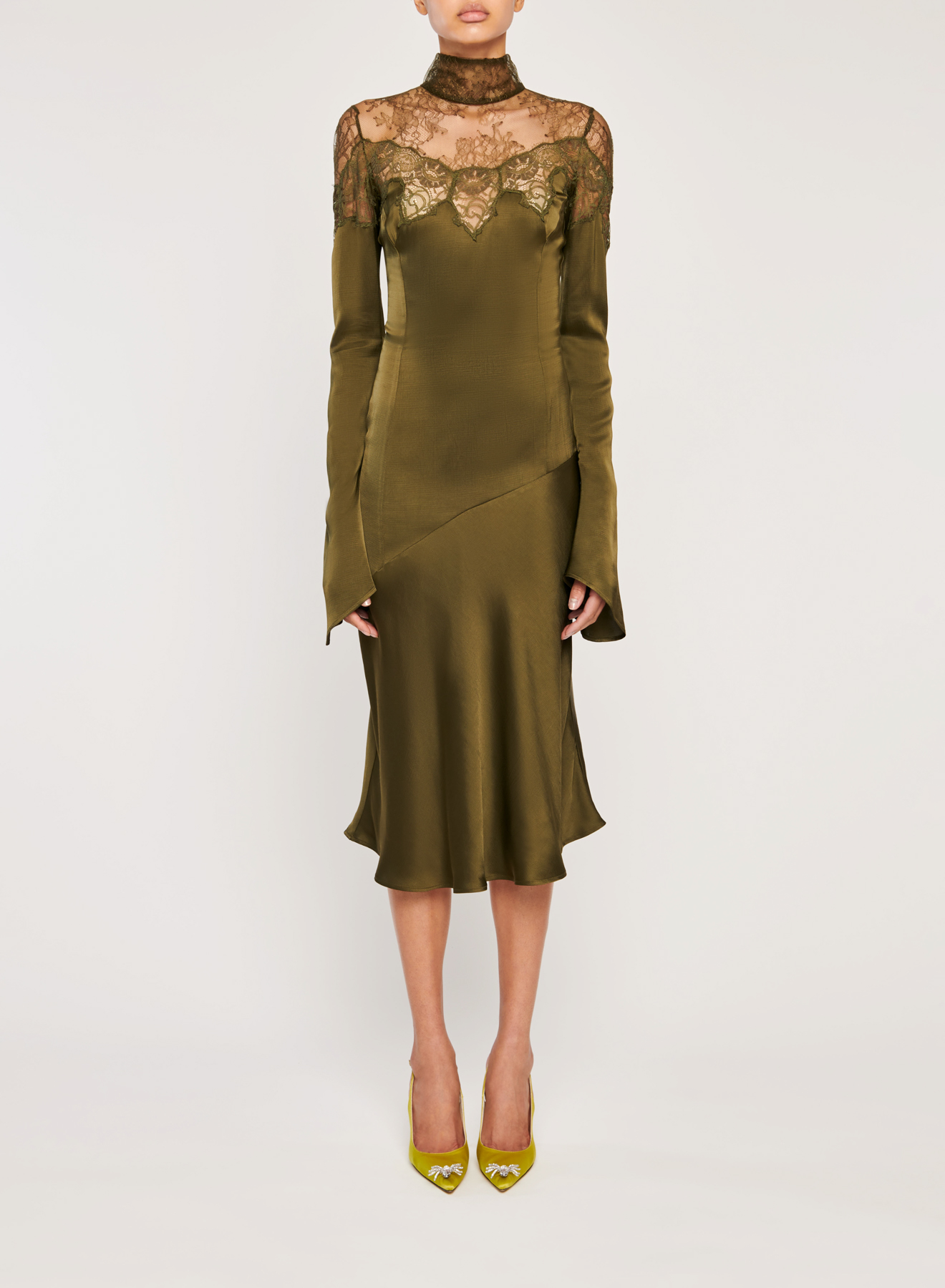 4A472A-b747b9c79c6140349efee0be4ec10ef0 Abito longuette con inserti in pizzo Blumarine