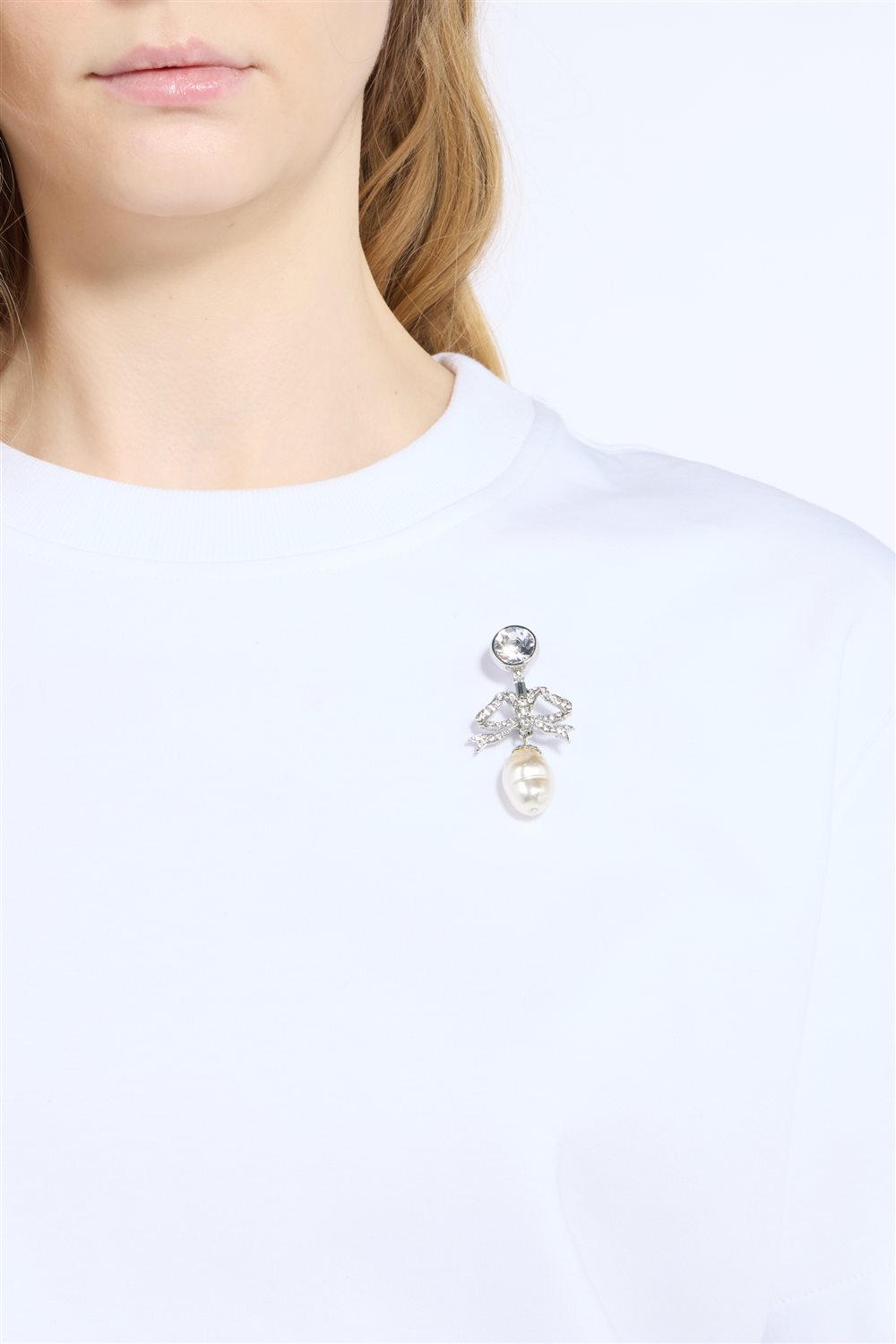 Spilla con cristalli e perla N°21