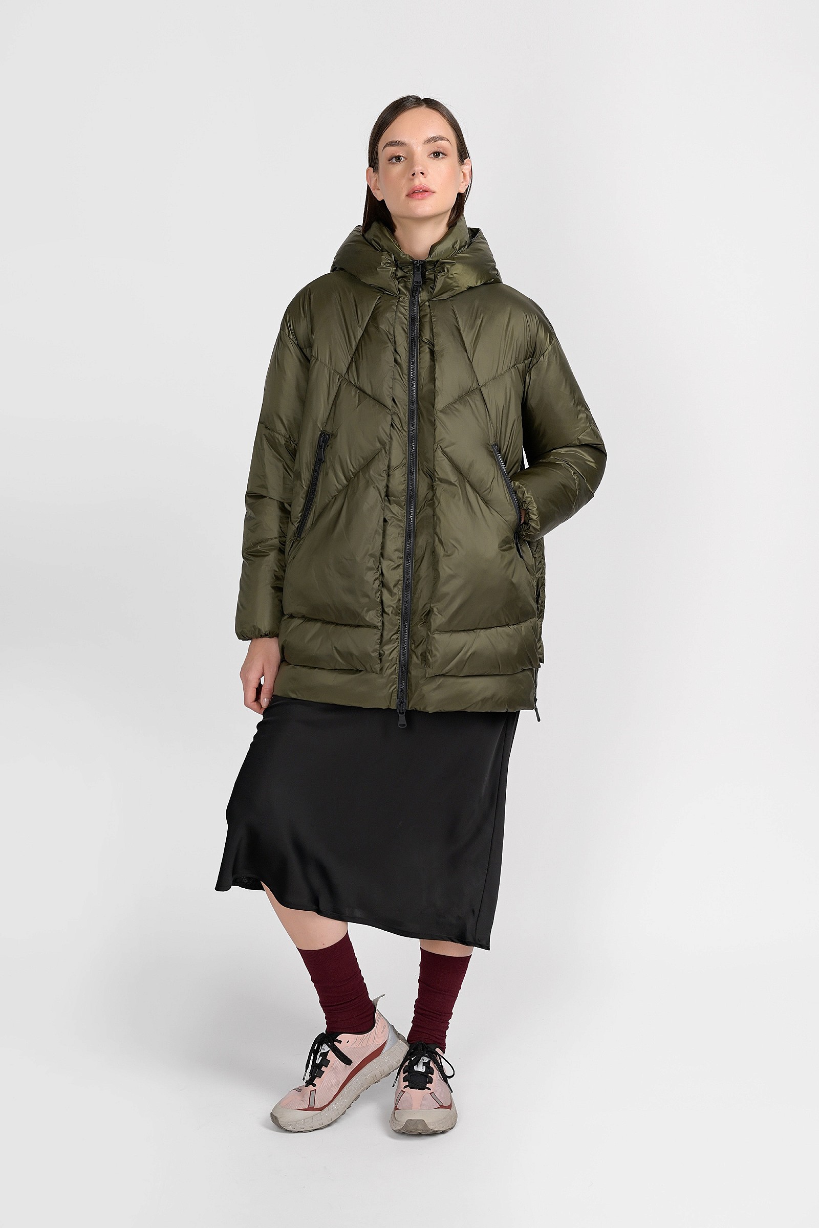 Piumino “Eugenie Mid 2.0” a Media Lunghezza con Trapuntatura a Diamante